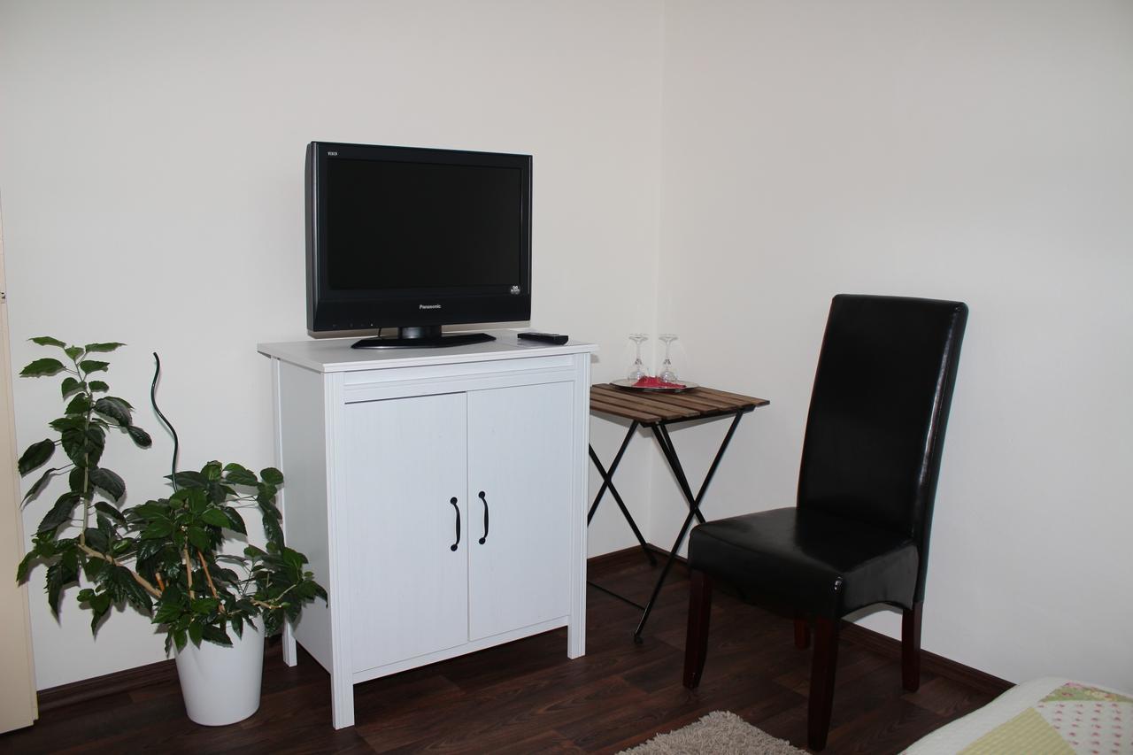 Penzion Lamberk Novy Jicin Exterior foto