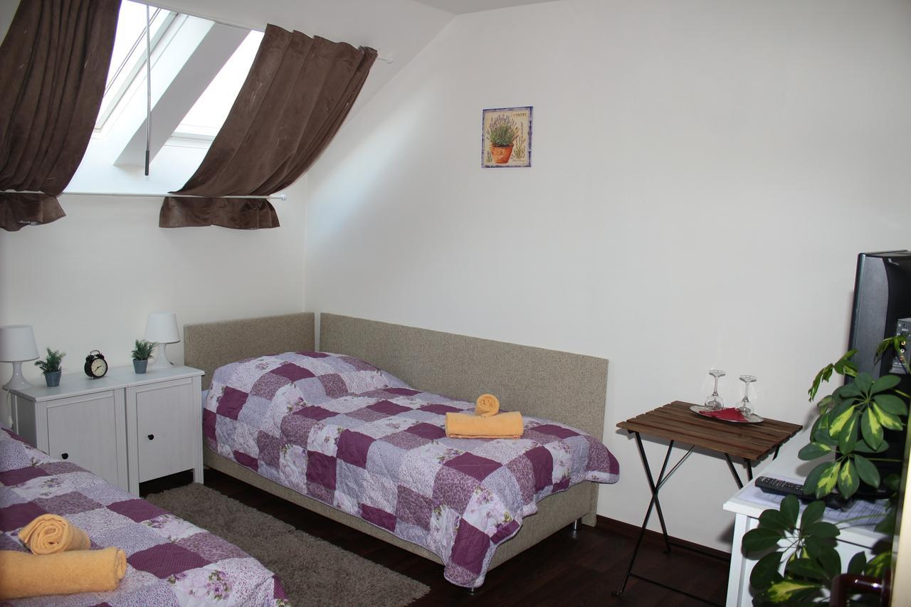Penzion Lamberk Novy Jicin Exterior foto
