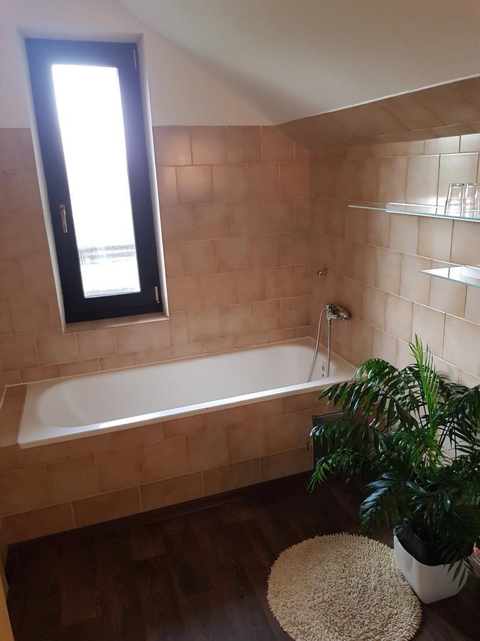 Penzion Lamberk Novy Jicin Exterior foto